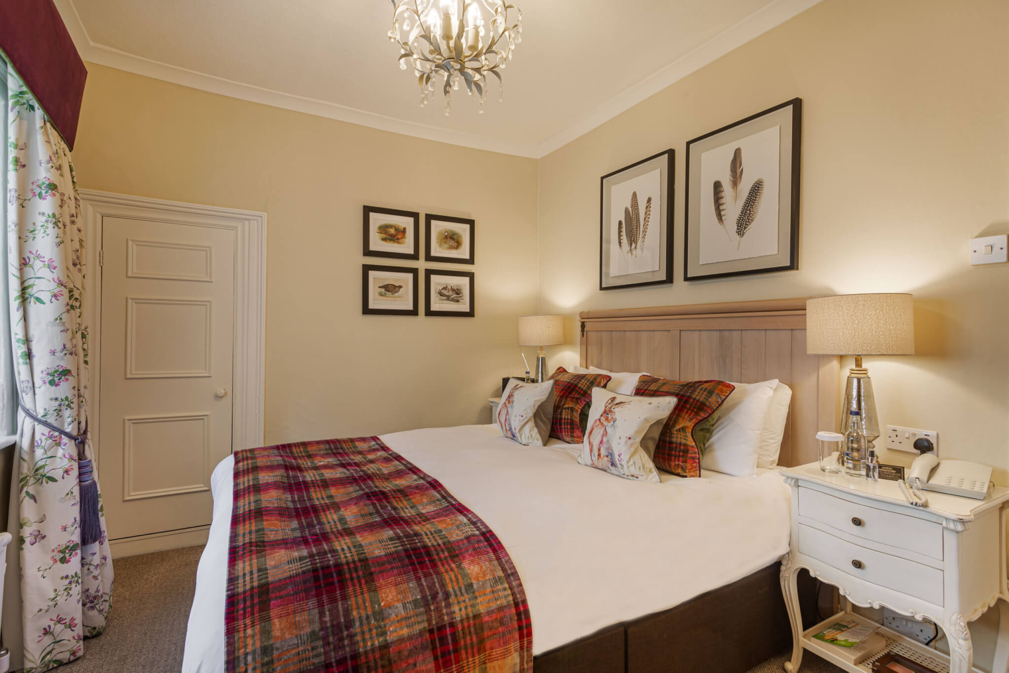 Classic Double Room Hotel Helmsley York 13 scaled