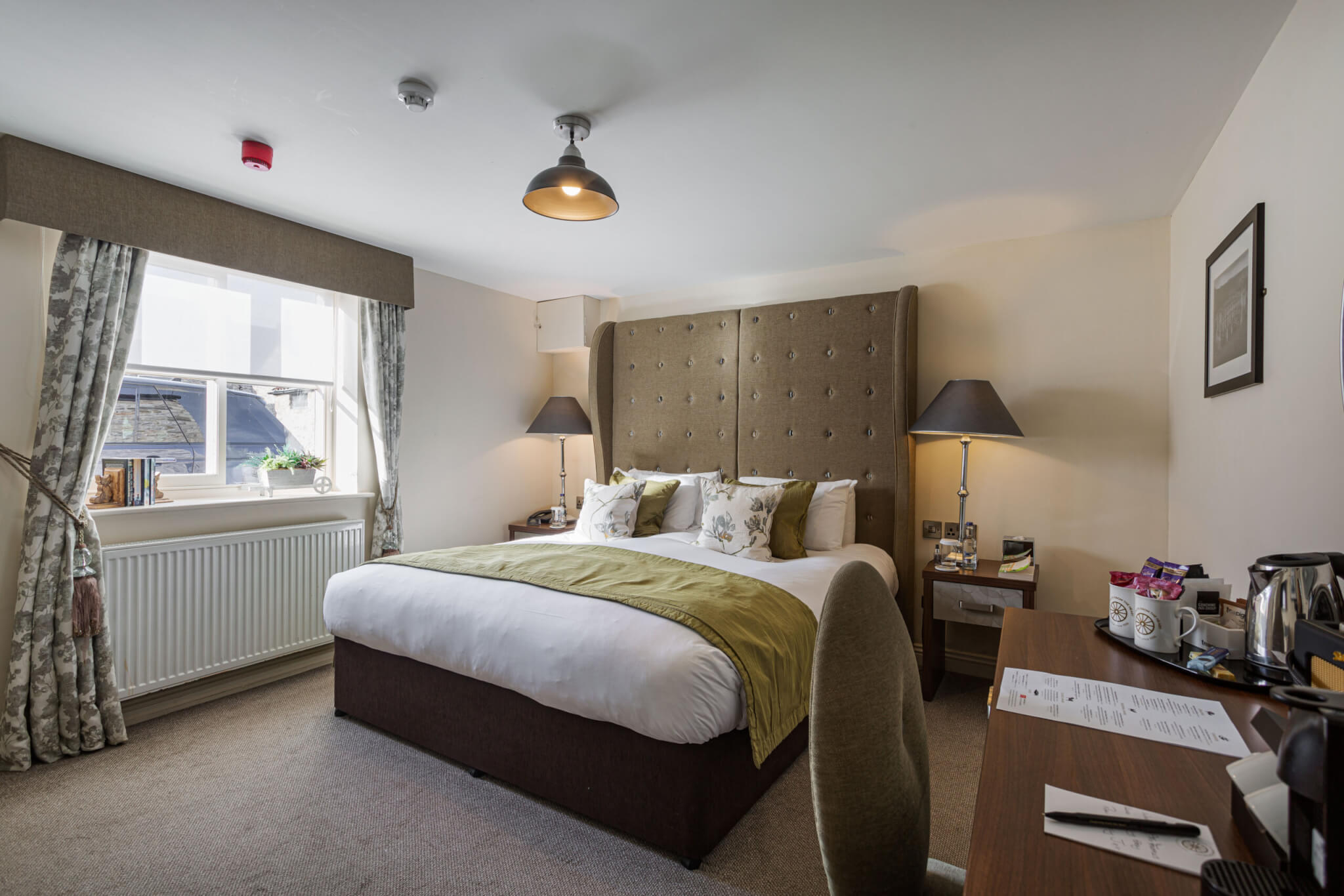 Deluxe Double Room Hotel Helmsley York 7 scaled