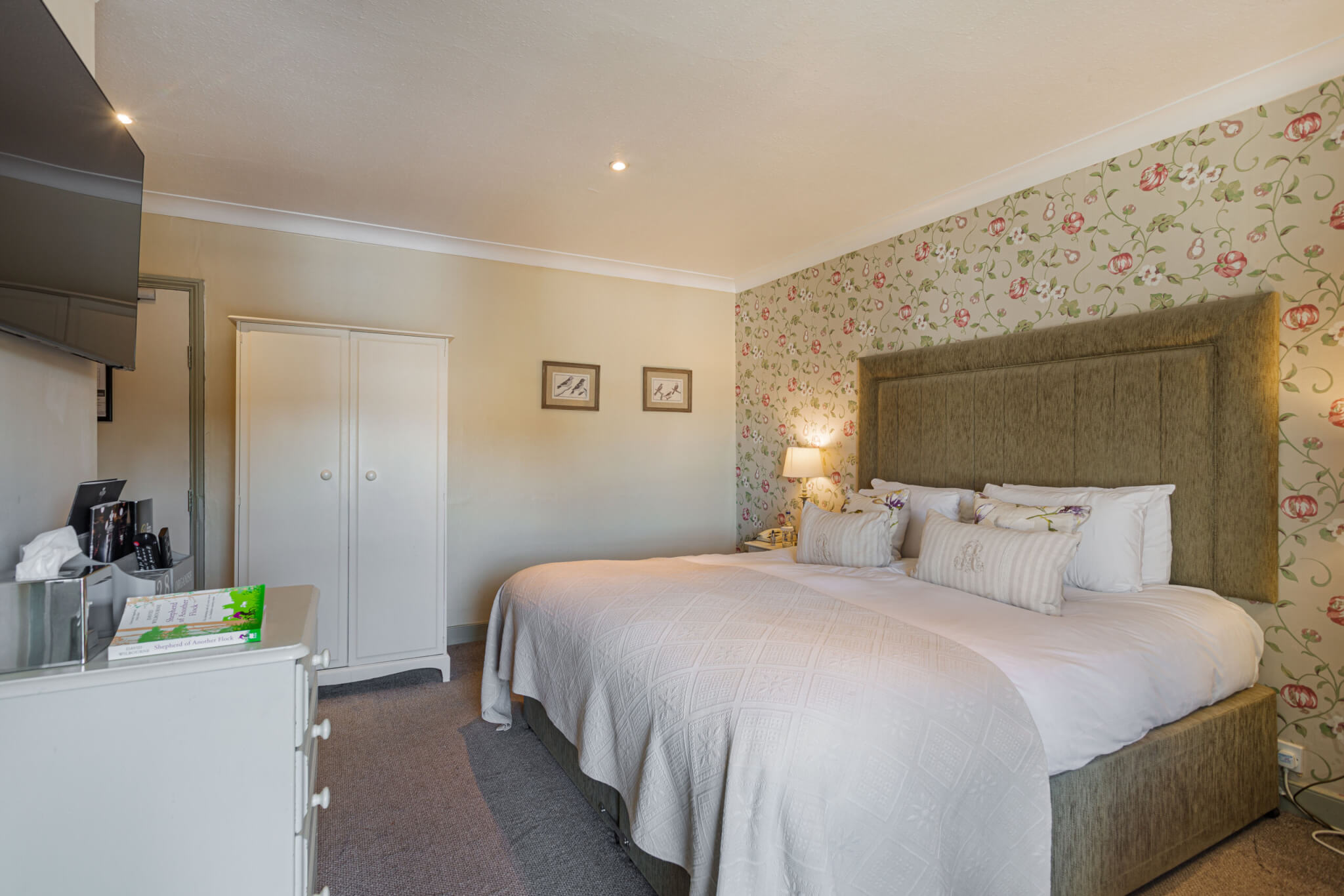 Superior Double Room Hotel Helmsley York 10 scaled
