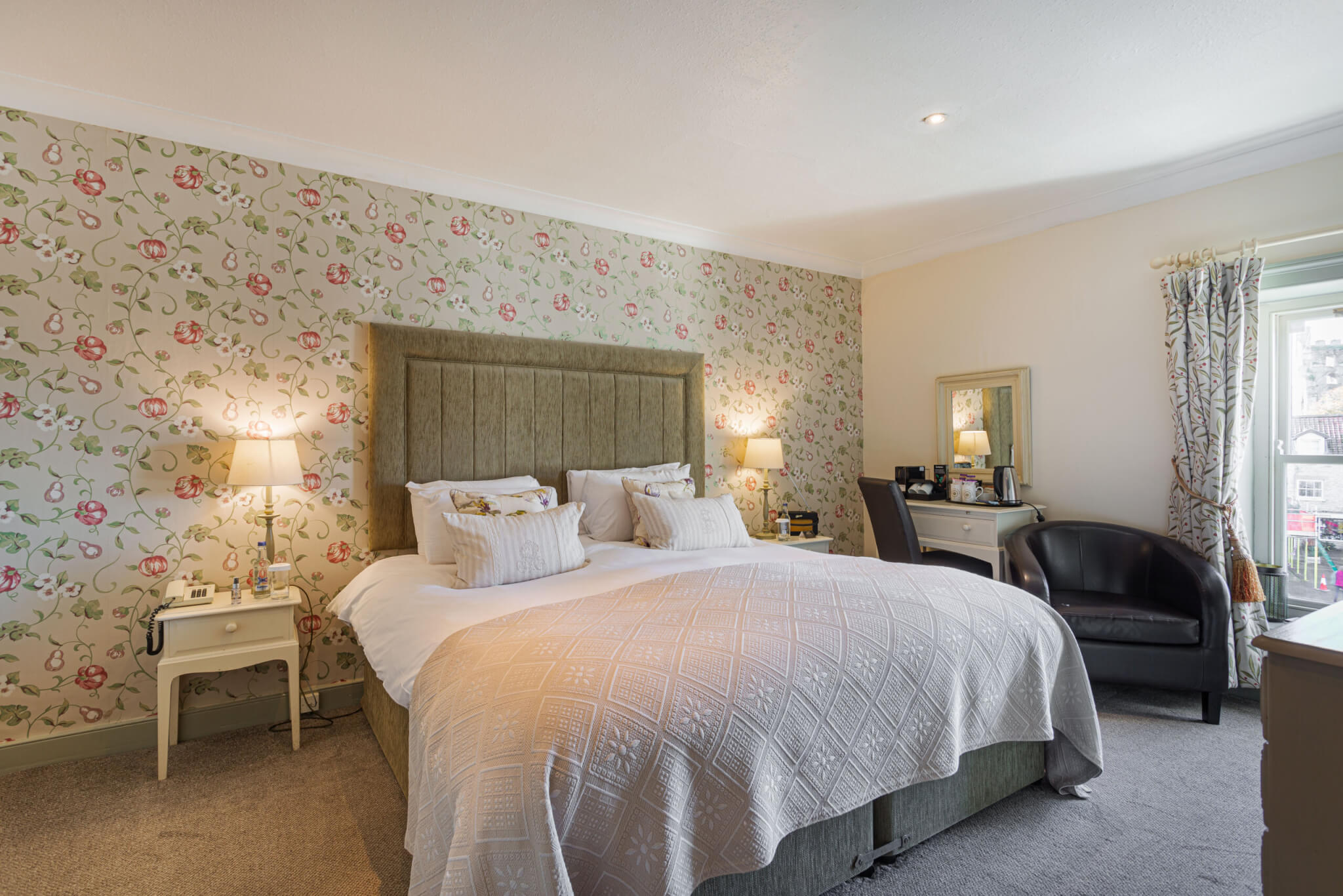 Superior Double Room Hotel Helmsley York 6 scaled